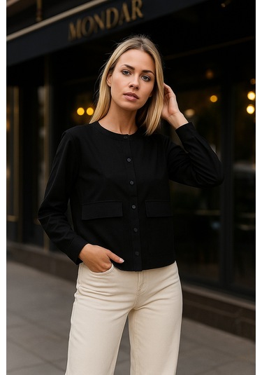 Kadın Siyah Cepli Hakim Yaka Gömlek Şık Ve Rahat Tasarım Siyah