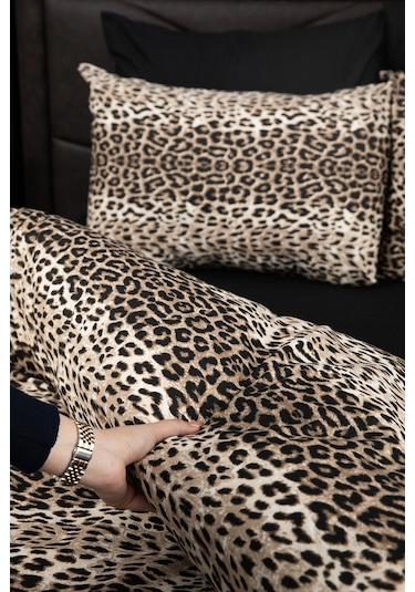 Leopar Desenli Lastikli Çarşaflı Çift Kişilik Nevresim Takımı Antrasit