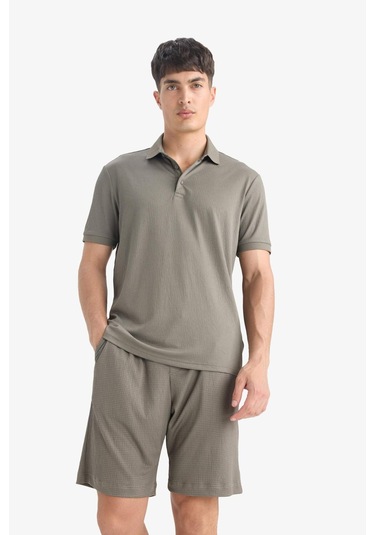 DeFacto Slim Fit Dar Kesim Polo Yaka Dokulu Kısa Kollu Krinkıl Tişört E1222AX25SMKH401