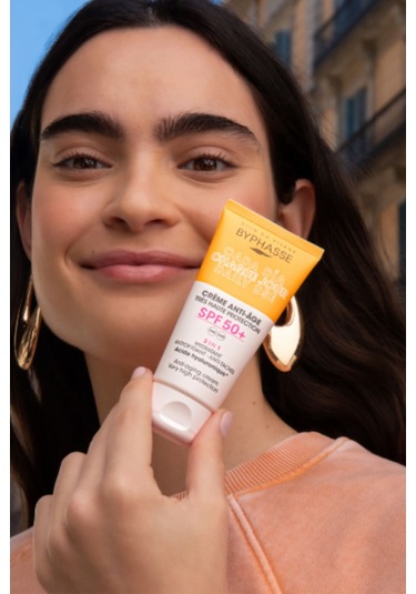 Byphasse Anti-Aging 3'ü 1 Arada Renkli Güneş Kremi SPF50+ 50 ML