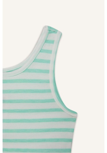 DeFacto Kız Çocuk Bisiklet Yaka Çizgili Atlet Z7814A625HSGN240 Yeşil