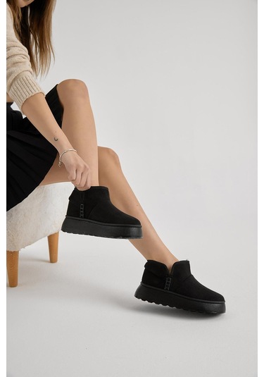 Kalın Poli Taban İçi Astarlı Süet Görünümlü Kadın Siyah Günlük Bot Tbprf005 Siyah