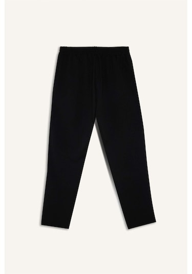 DeFacto Krep Pantolon Carrot Fit Basic Düz Beli Lastikli Dar Paça Cepli D5950AX24WNBK81 Siyah