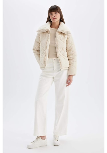DeFacto Su İtici Puffer Şişme Mont Kapitoneli İçi Suni Kürklü Rüzgar Geçirmez Cepli A0756AX24WNER132 Ekru