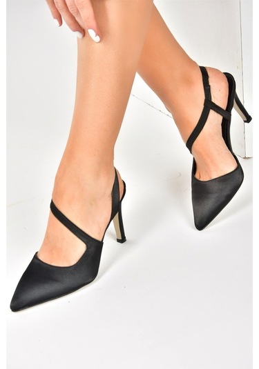 Fox Shoes Siyah Saten Kumaş Sivri Burun Kadın Topuklu Ayakkabı K4