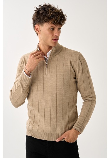 Dikey Dokuma Desenli Fermuarlı Triko Kazak Bej