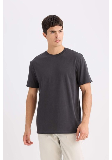 DeFacto %100 Pamuk New Regular Fit Bisiklet Yaka Basic Düz Kısa Kollu Tişört V7699AZ25SPAR214