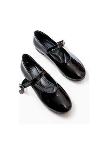 İnf-324 Siyah Rugan Baretli Tokalı Günlük Kadın Babet Beyaz