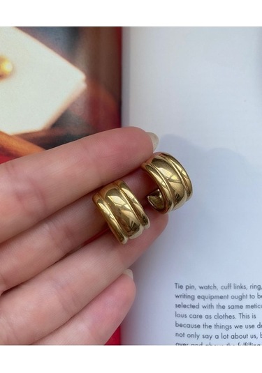 Vintage Çizgili Yarım Halka Çelik Kararmaz Küpe Çifti Altın