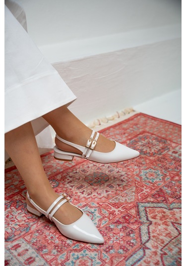 Holly Çift Toka Detaylı Babet Beyaz