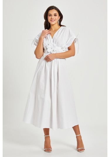 Kadın Bel Detaylı Kısa Kollu Elbise Çiçek Aplikeli, Büzgü Ve Bağcık Detaylı, %100 Pamuk Beyaz