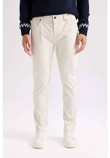 DeFacto Yazlık Gabardin Chino Kanvas Pantolon Slim Fit Dar Kesim Dar Paça Cepli B2089AX25SPBG779 DeFacto Yazlık Gabardin Chino Kanvas Pantolon Slim Fit Dar Kesim Dar Paça Cepli B2089AX25SPBG779