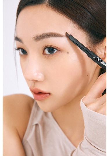 İnce Altıgen Uçlu Kaş Kalemi Clio Kill Brow Auto Hard Brow Pencil 02 Light Brown