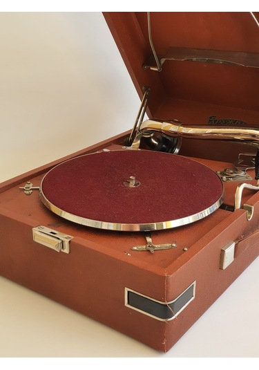 Artel Sovyet Antika Çanta Gramofon 068