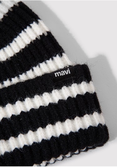 Mavi - Çizgili Siyah Bere 1912804-900 Siyah