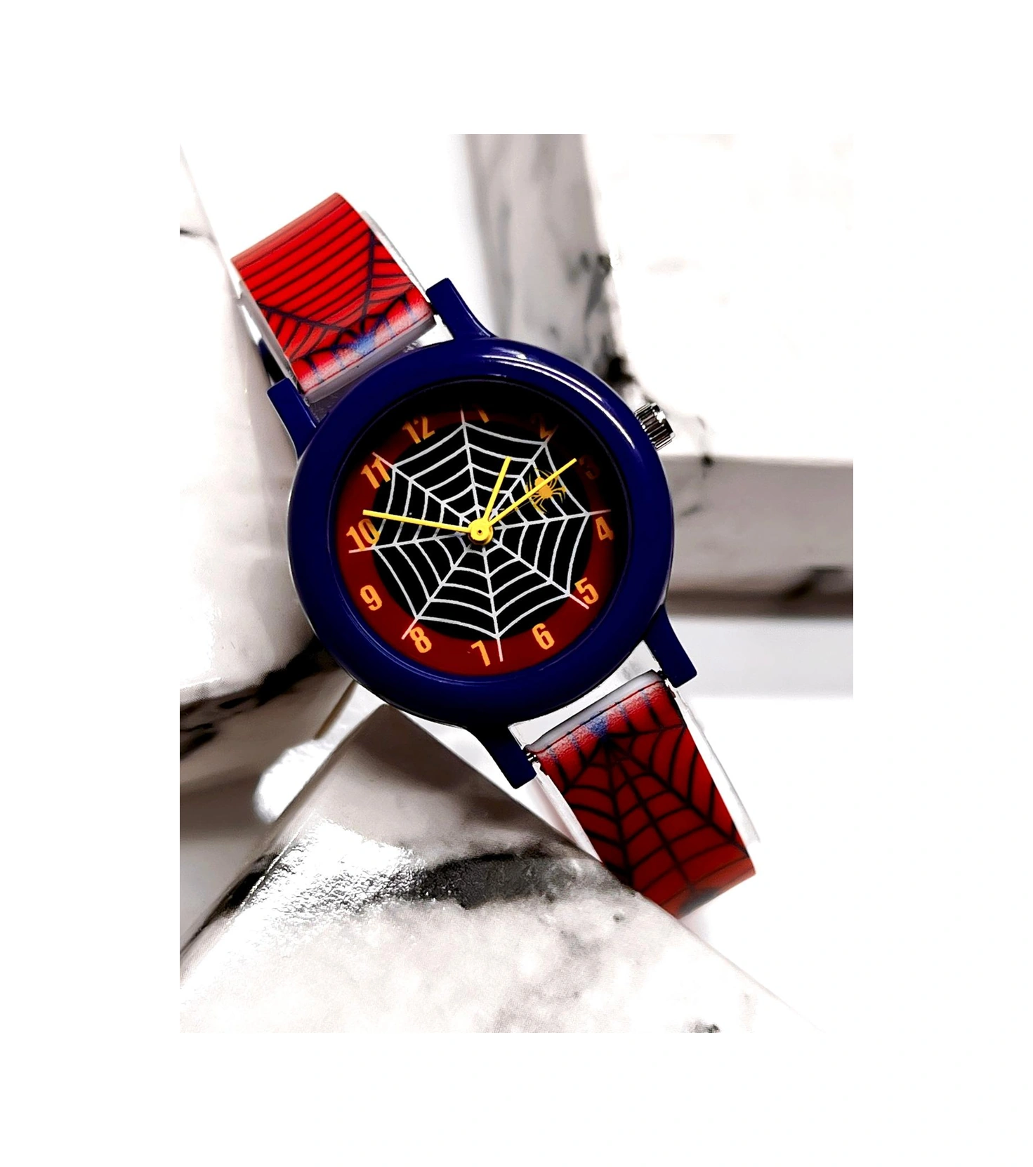 Coliseum Renkli Ve Figürlü Özel Kutulu Çocuk Kol Saati Ft.cls.ck08 Çok Renkli