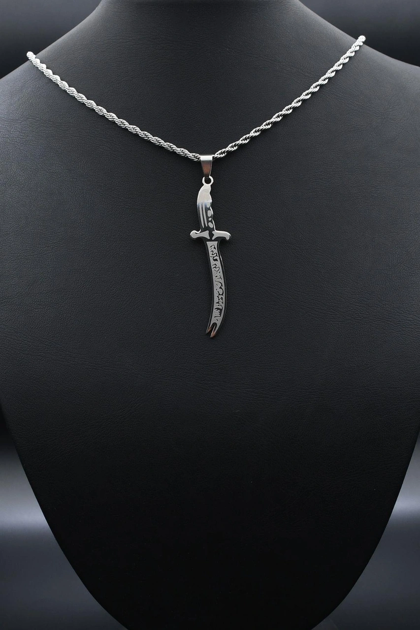 La Feta İlla Ali La Seyfe İlla Zülfikar Yazlı Kolye Paslanmaz Çelik Zincir 3mm 902304 Gümüş