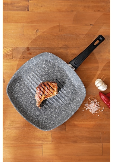 Emsan Titanium Granit Kare Tava 28 CM