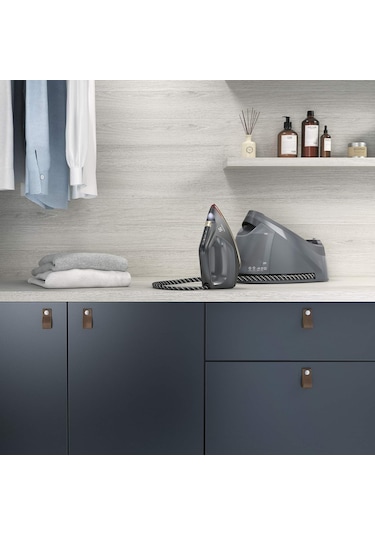 Electrolux E8ST1-8EGM 7.5 Bar Basınçlı 2400 W Buhar Kazanlı Ütü