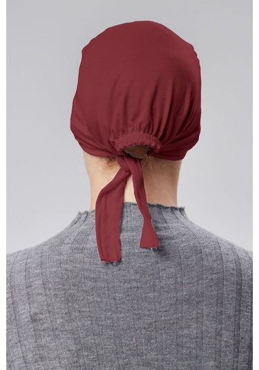 Kadın Tesettür Likralı Penye Dikişsiz Kaymaz Düz Bağlamalı Bone Bordo