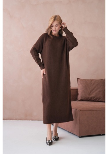 Kadın Bisiklet Yaka Yumuşak Dokulu Maksi Boy Şardonlu Oversize Triko Elbise 8324sw Kahve