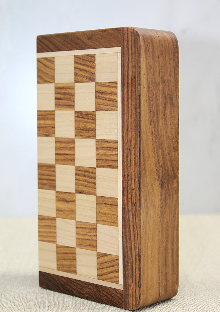 Özel Vernikli Mıknatıs Taşlı Ahşap Katlanabilir Kutulu Satranç Oyunu 17.5 Cm - 9075077749207rx8