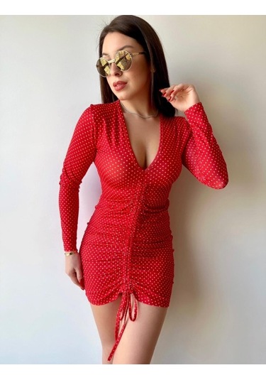 Kadın V Yaka Önü Asansör Büzgü Detay Fırsat Ürün Puantiyeli Mini Elbise Kırmızı