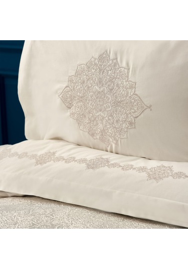 Karaca Home Maira Gri 8 Parça Çeyiz Seti Gri