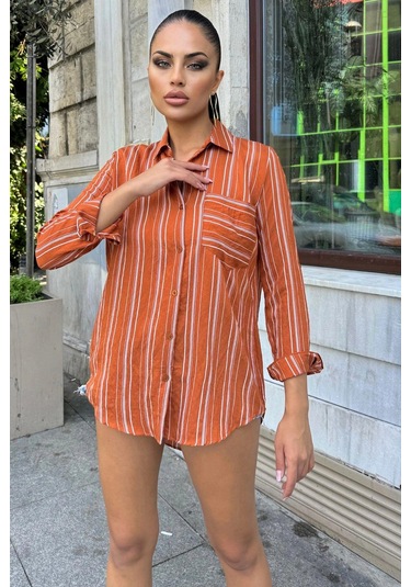 Kadın Kiremit Uzun Kol Özel Kumaş Tek Cep Gömlek Dik Çizgili Arkası Uzun Basic Kesim Gömlek Kiremit