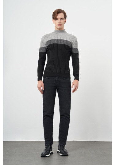 Siyah Uzun Kol Kendinden Desenli Örme Yarım Balıkçı Yaka Classic Slim Fit Triko 1012245154 Siyah