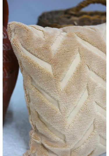 Chevron Welsoft Jakarlı Dekoratif Kırlent Kılıfı 43x43 Cm - Ztchevron Bej