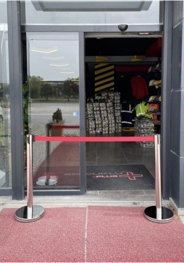 2 Adet Krom Şerit Bariyer 3mt , Yönlendirme Bariyeri, Şerit Bariyer, Protokol Bariyeri