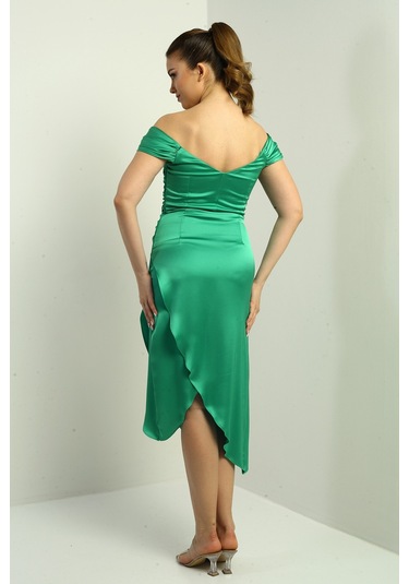 Kadın Madonna Yaka Drapeli Asimetrik Saten Kısa Elbise Yeşil