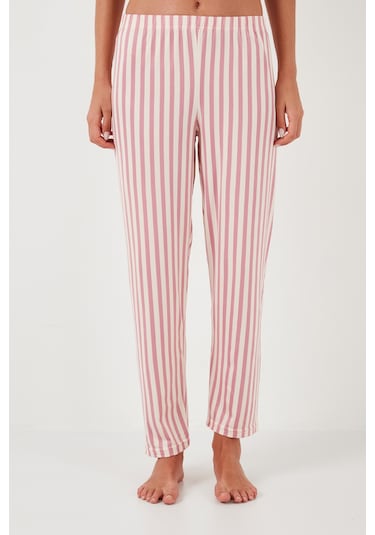 Lela Desenli Regular Fit Gömlek Yaka Bayan Pijama Takımı 65750101 Pudra Lela Desenli Regular Fit Gömlek Yaka Bayan Pijama Takımı 65750101 Pudra