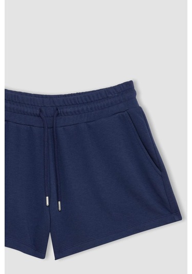 DeFacto Regular Fit Normal Bel Kısa Basic Düz Şort C7600AX24SMNV42 Lacivert DeFacto Regular Fit Normal Bel Kısa Basic Düz Şort C7600AX24SMNV42 Lacivert