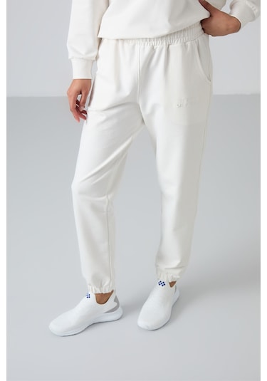 Tommy Life Ekru Basic Pamuklu O Yaka Oversize Lastik Paça Kadın Eşofman Takım - 95287 Ekru