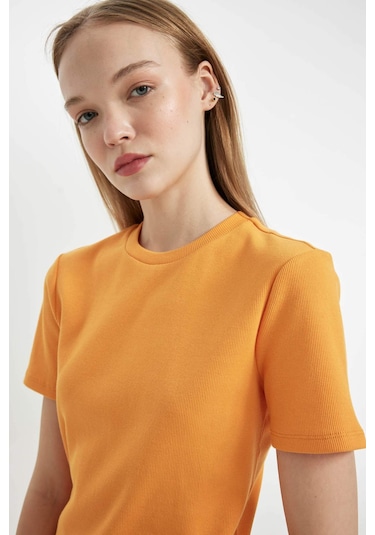 DeFacto Coool Bodycon Vücudu Saran Bisiklet Yaka Fitilli Kaşkorse Kısa Kollu Mini Elbise - C1503AX24SPYL157 DeFacto Coool Bodycon Vücudu Saran Bisiklet Yaka Fitilli Kaşkorse Kısa Kollu Mini Elbise - C1503AX24SPYL157