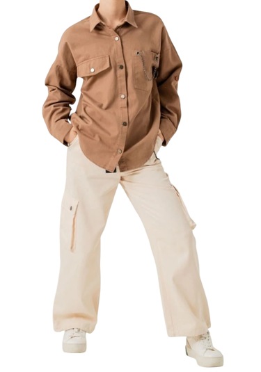 Kız Çocuk Keten Kumaş Zincir Detaylı Gömlek Ve Kargo Cepli Bol Paça Pantolon Takımı Açık Kahverengi