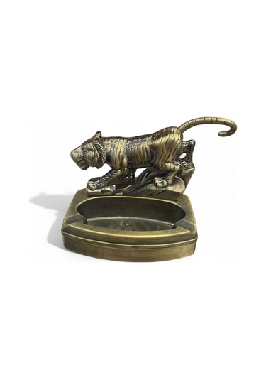 Kaplan Figürlü Metal Küllük Ve Çakmak Dekoratif Masaüstü Aksesuar