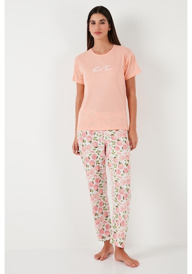 Lela Regular Fit Bisiklet Yaka Kısa Kollu Bayan Pijama Takımı 65770105 Somon Lela Regular Fit Bisiklet Yaka Kısa Kollu Bayan Pijama Takımı 65770105 Somon