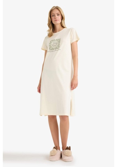 Defacto Regular Fit Bisiklet Yaka Baskılı Kısa Kollu Gecelik-fall İn Love F7566ax25auer103 Ekru Defacto Regular Fit Bisiklet Yaka Baskılı Kısa Kollu Gecelik-fall İn Love F7566ax25auer103 Ekru