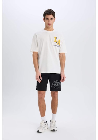 DeFactoFit NBA Los Angeles Lakers Oversize Geniş Kalıp Bisiklet Yaka Sırt Baskılı Kısa Kollu Tişört B3894AX25SPER105