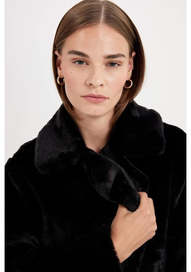 DeFacto Uzun Pelüş Kaban Oversize Geniş Kalıp Çıtçıt Kapamalı Cepli A4650AX24WNBK27 Siyah DeFacto Uzun Pelüş Kaban Oversize Geniş Kalıp Çıtçıt Kapamalı Cepli A4650AX24WNBK27 Siyah