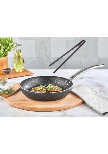 Granit Tava 26 Cm Ve Silikon Maşa