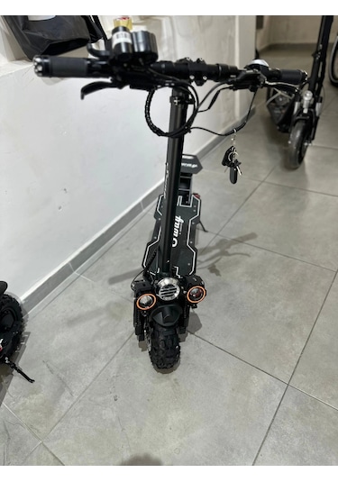 Sway Puma Çift Amortisörlü 1000w 10 Inç Elektrikli Scooter Siyah