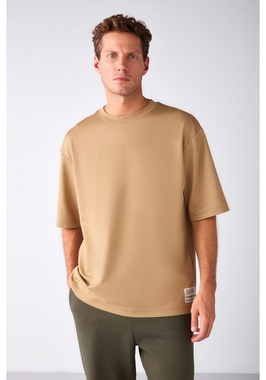 Joel Erkek %100 Organik Pamuklu Kalın Kumaşlı Özel Dokulu Etiket Detaylı Oversize Bej T-shirt