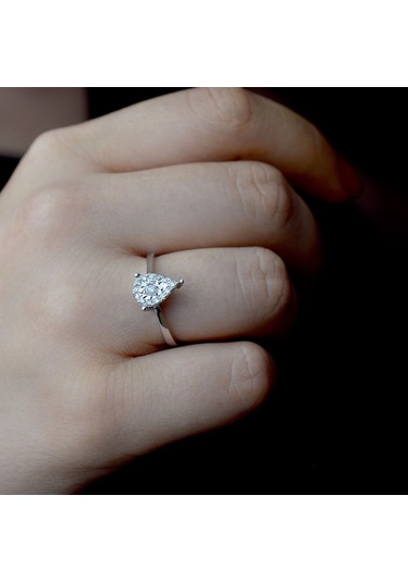 0.18 Ct. Damla Modern Tasarım Pırlanta Yüzük