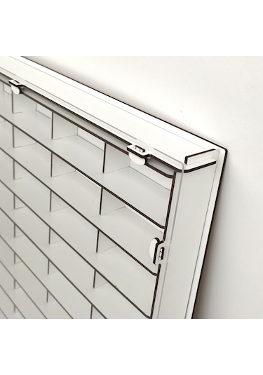 Beyaz Şeffaf Kapaklı Ahşap Hobi Oyuncak Araba Rafı