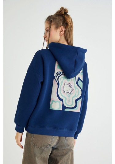 Hello Kitty Lisanslı Kapüşonlu Kalın Sweatshirt Renkli