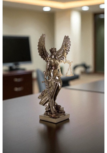 Kanatlı Adalet Tanrıçası Themis Biblosu